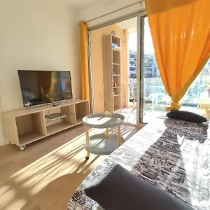 Appartement Cosy à 50m De La Plage, Cannes